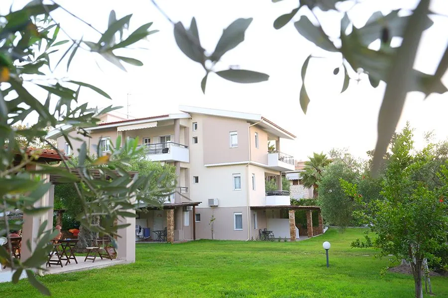 Tiara Holidays - Dionisos Resort